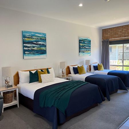 Coastal Waters Motor Inn Lakes Entrance Exterior foto